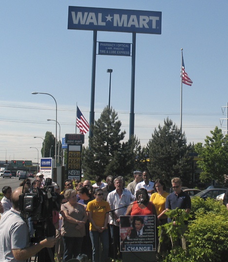Federal Way Wal-Mart Supercenter employee Kim Quartimon speaks at a June 3 Walmart Workers for Change event in Renton. Quartimon spoke in support of forming a union