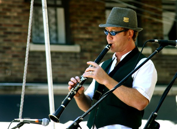 Eric Likkel is an active woodwind player in the Seattle area