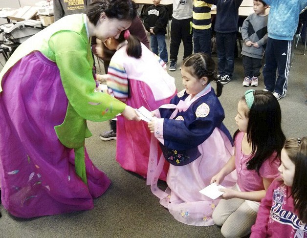 Korean School of Federal Way (KSFW) celebrated Lunar New Year “Seollar” on Feb. 9.