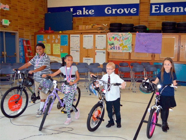 Left to right: Lake Grove Elementary students Jahleel T.