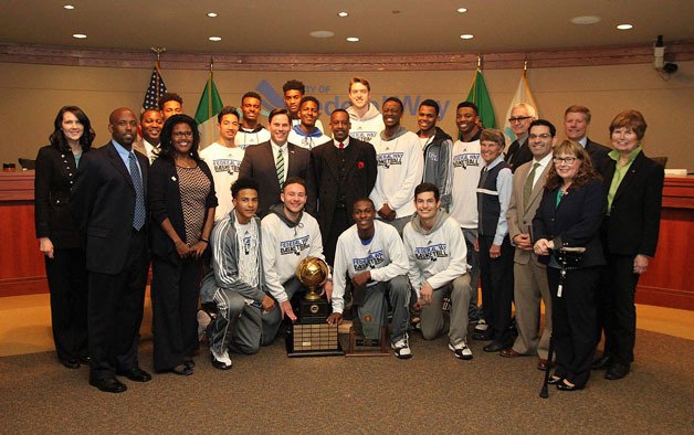 City officials honored the Federal Way High School boys basketball state champions at a recent council meeting.