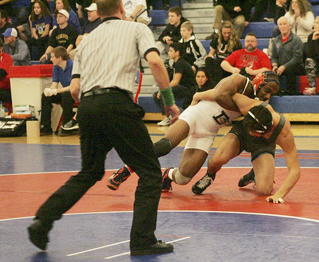 Decatur's Isaiah Diggs won the 152 title at the 4A regional tournament at Kent-Meridian High Feb. 14.