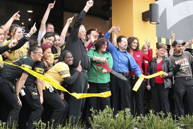 Buffalo Wild Wings opened Dec. 17 at The Commons Mall in Federal Way. The Federal Way Chamber of Commerce hosted a ribbon-cutting ceremony at the restaurant's grand opening.