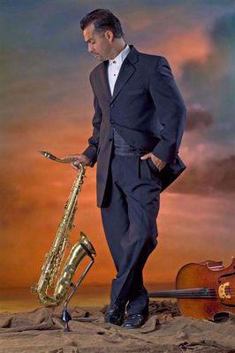 Saxophonist Darren Motamedy returns to the Northwest for his “homecoming