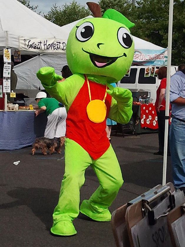 The mascot of the Federal Way Farmers Market's first Apple Festival and Run