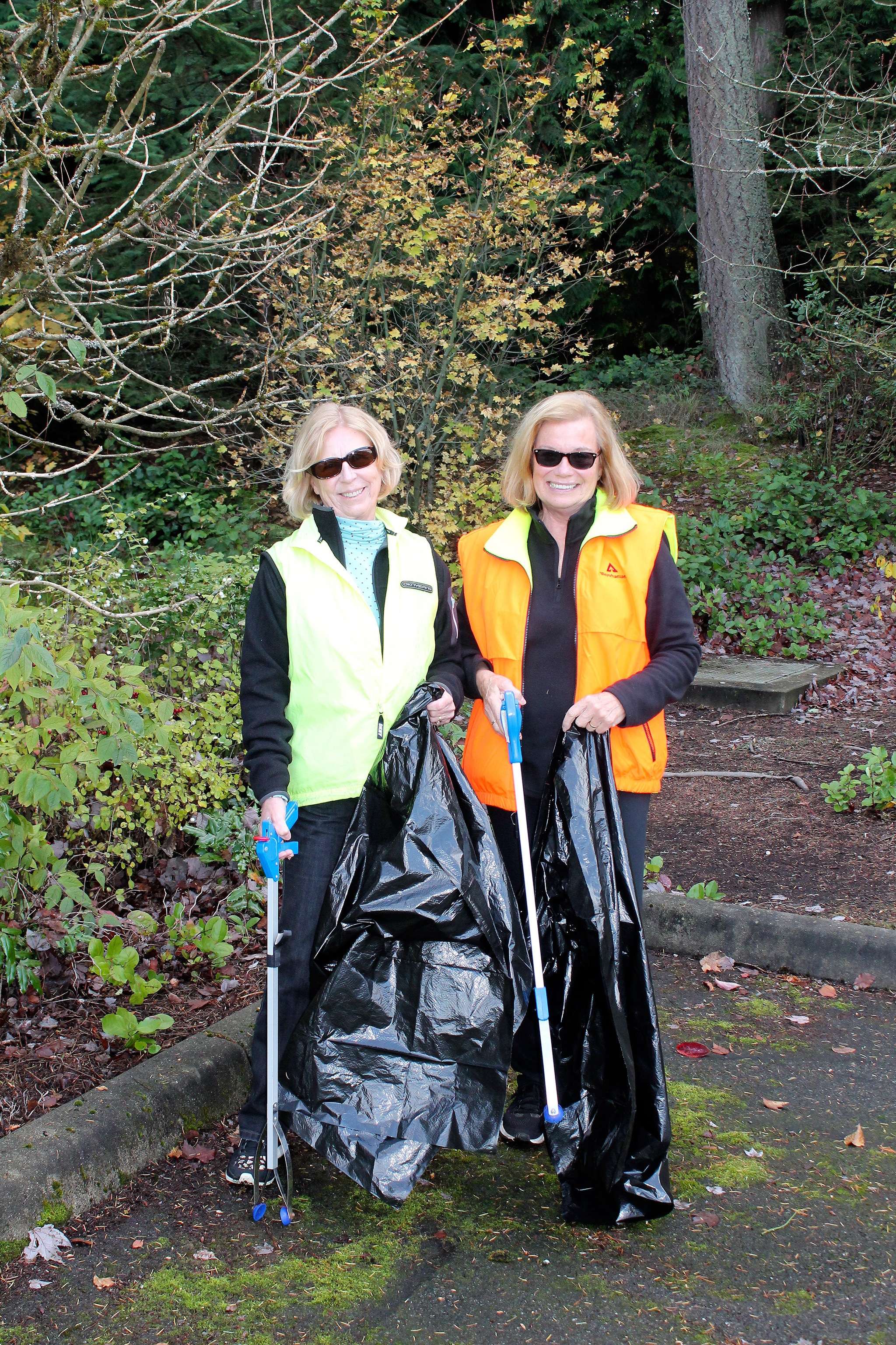Citizen of the Month: ‘Trashy ladies’ clean up Federal Way neighborhood one bag at a time