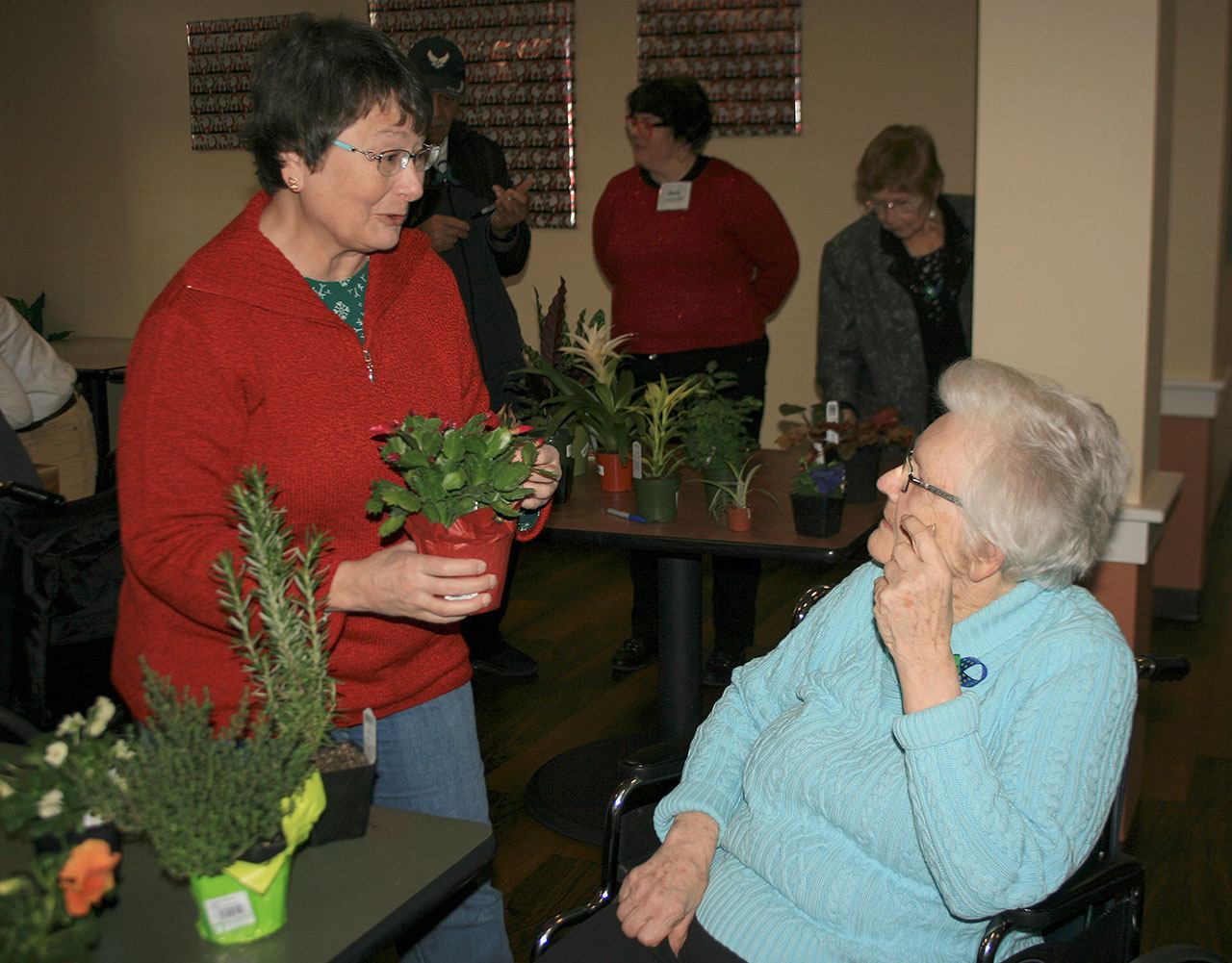 Eldergrow garden connects Federal Way memory care residents to their pasts