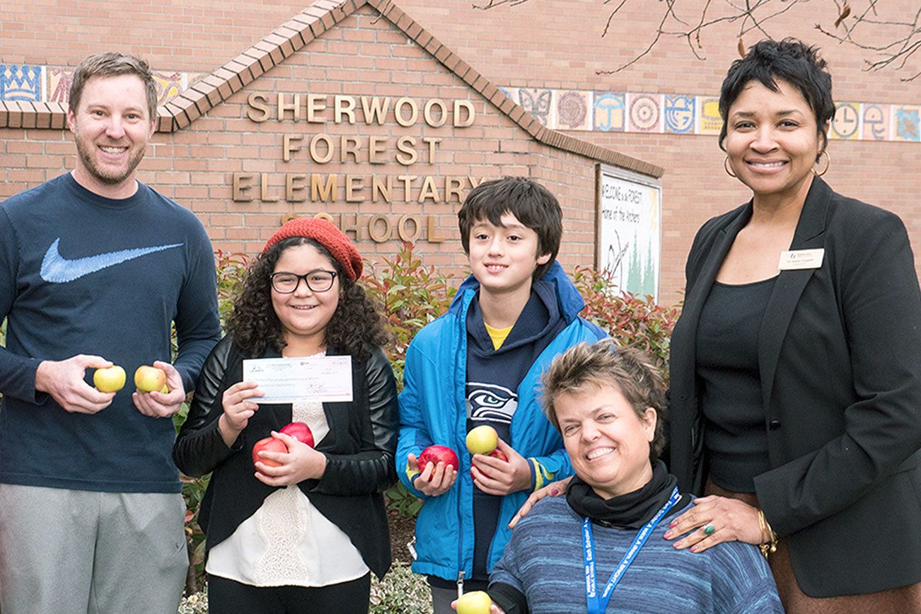 U.S. Apple Association awards $4,500 to Sherwood Forest Elementary in Federal Way