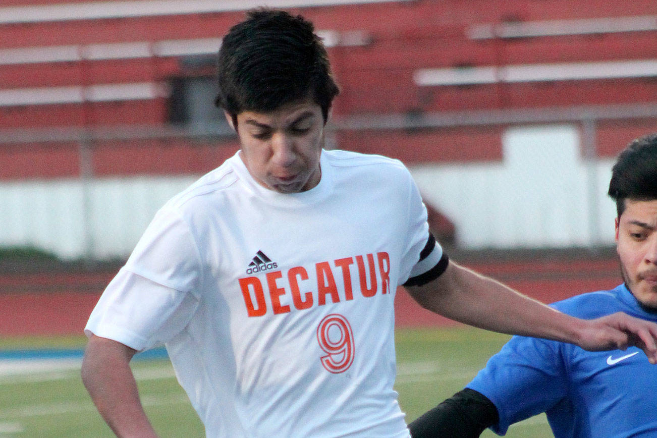 Decatur striker keeps promise to Smith, will play college soccer