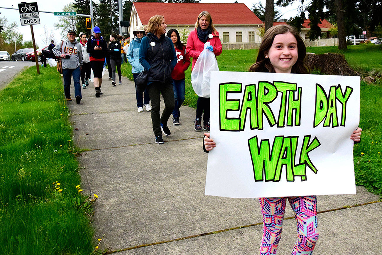 Federal Way community honors Earth Day with walk