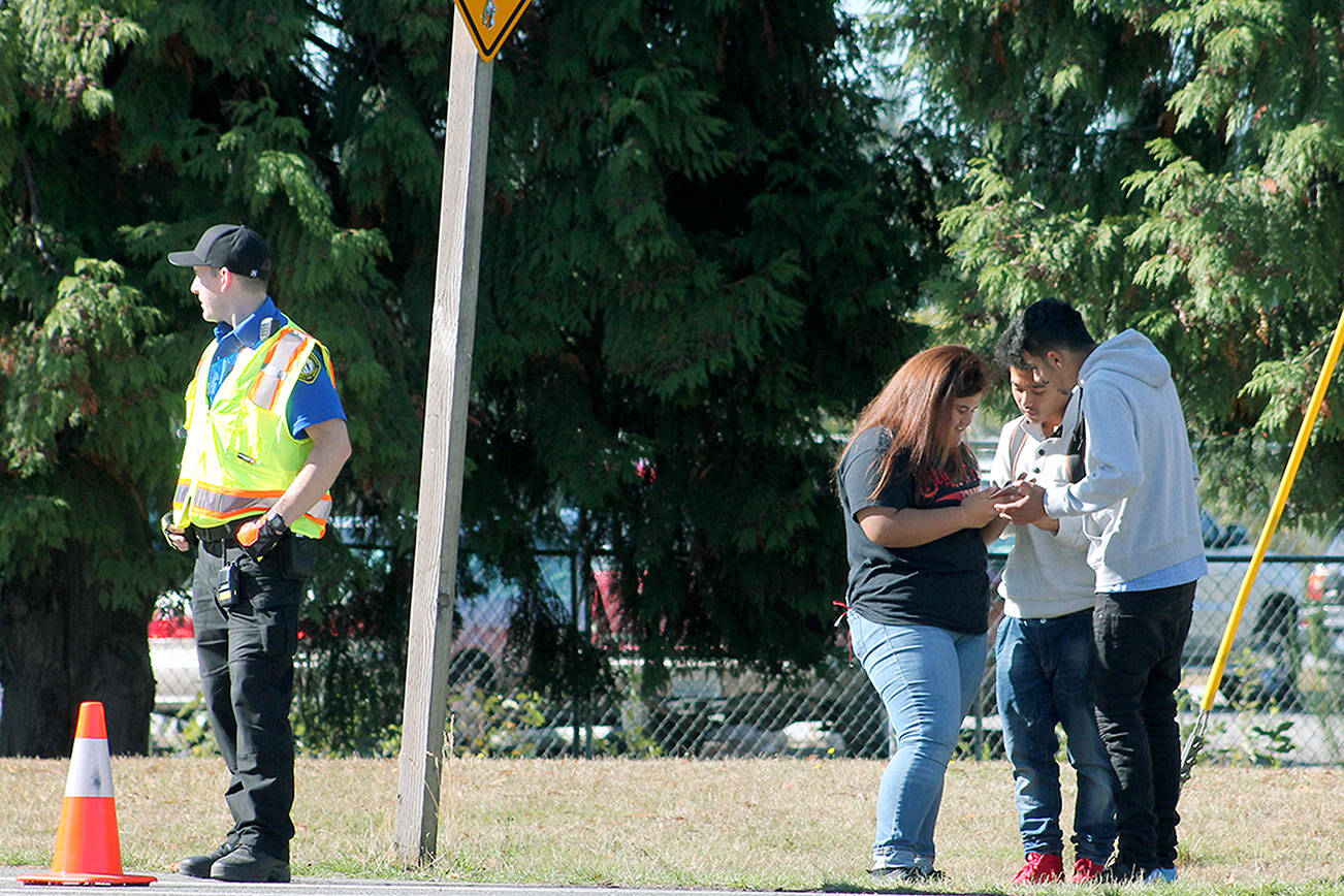 Update: Student in custody after stabbing at Federal Way High School