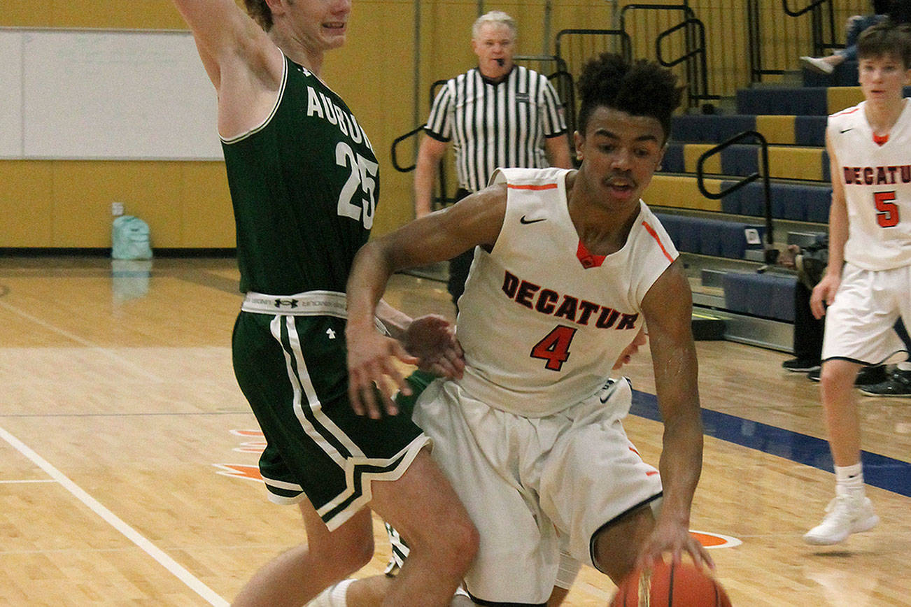 FW, Decatur boys open league play with varying success