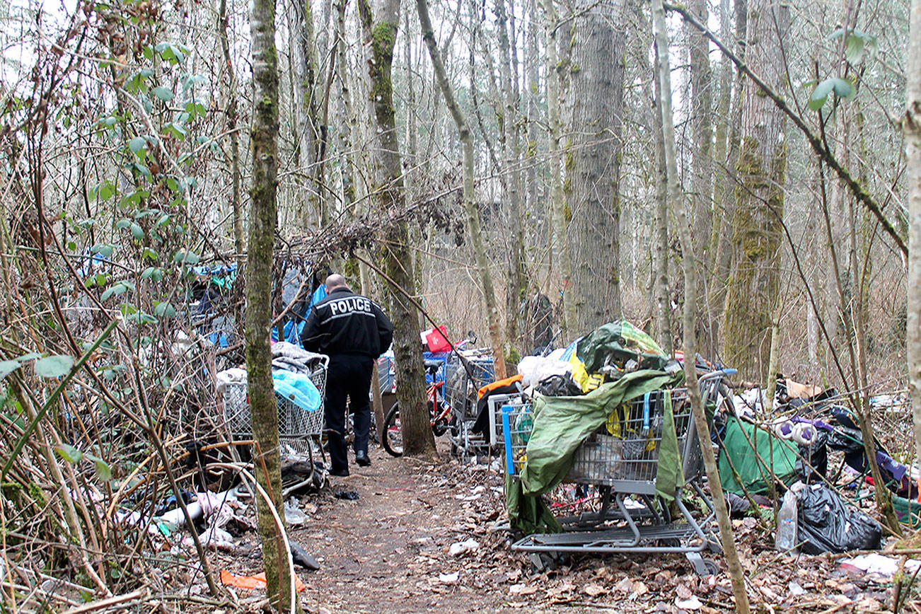 Federal Way city officials to work with business owners to address homelessness issues