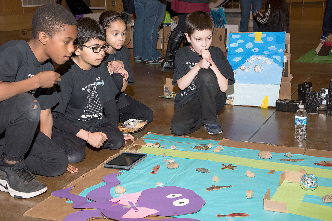 Explore, learn and prepare at third annual STEM Exploration Night