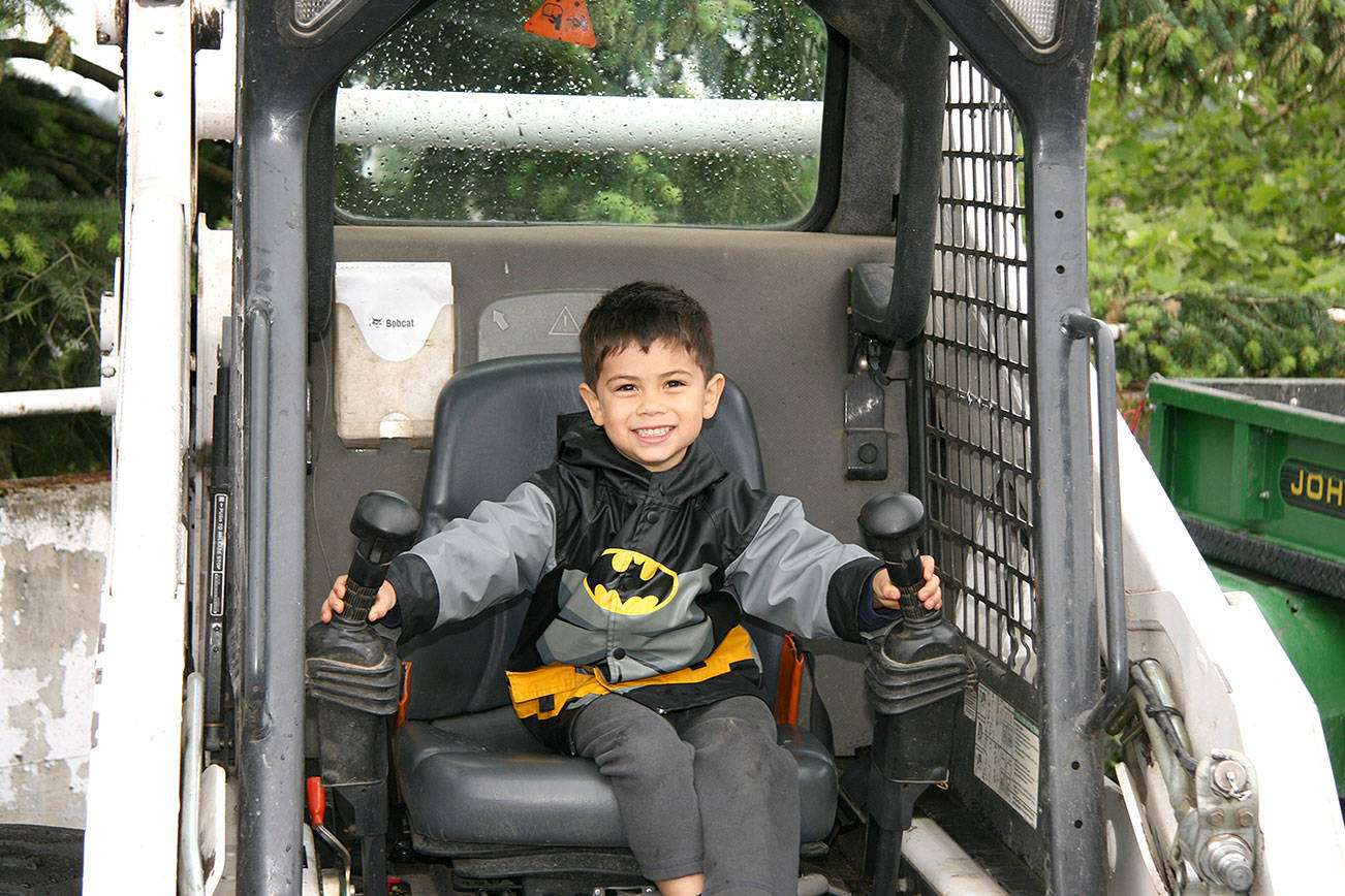Federal Way Touch-a-Truck event Saturday has something for everyone