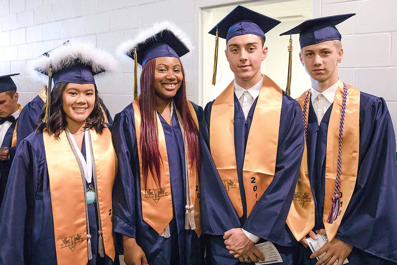 Decatur High School celebrates graduates during commencement