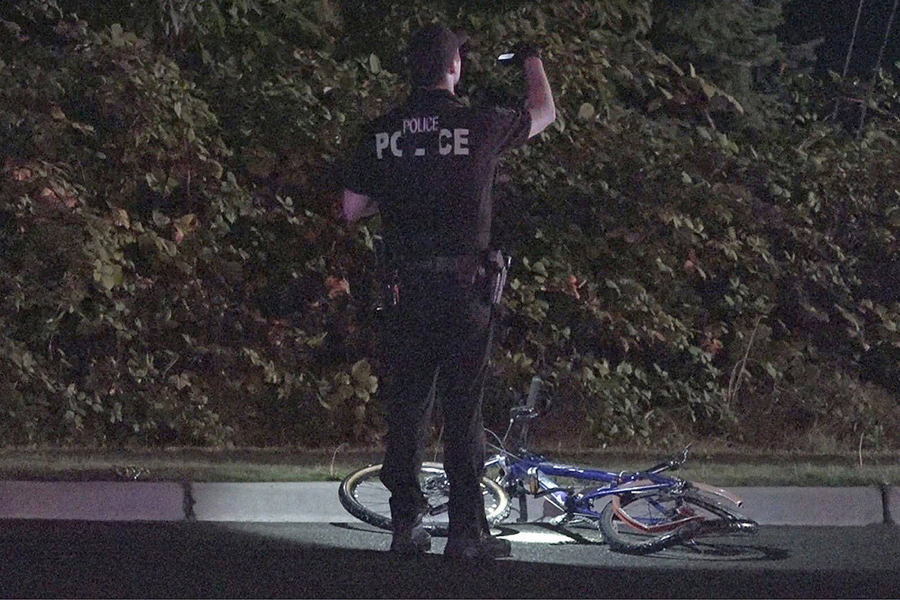 34-year-old bicyclist killed in Federal Way hit-and-run