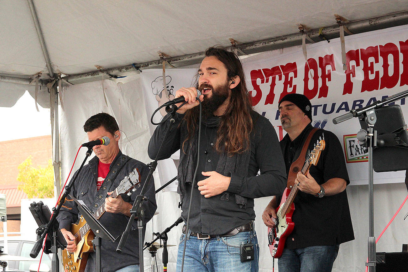 A local band performs at the Taste of Federal Way in 2019. Olivia Sullivan/staff photo