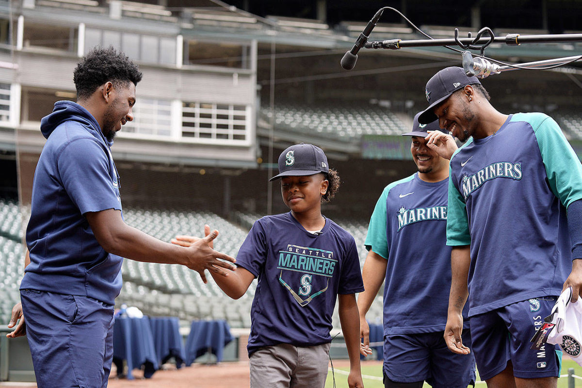 Federal Way teen selected for Seattle Mariners Hometown Nine class