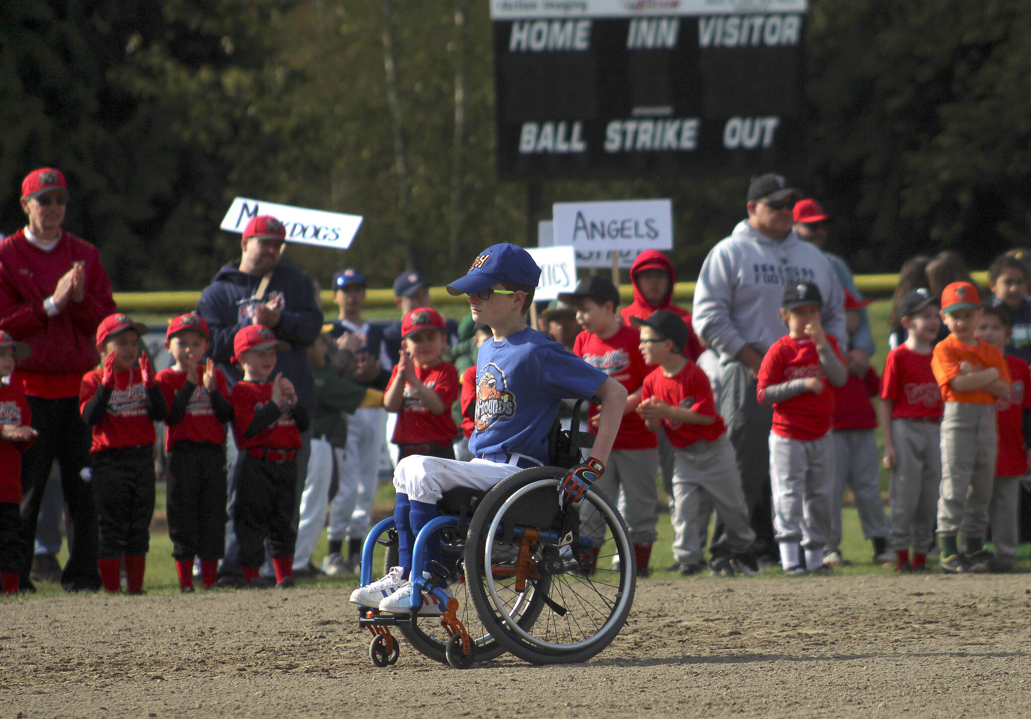 A member of the FWNLL Challenger division rounds the bases on April 23. Olivia Sullivan/the Mirror