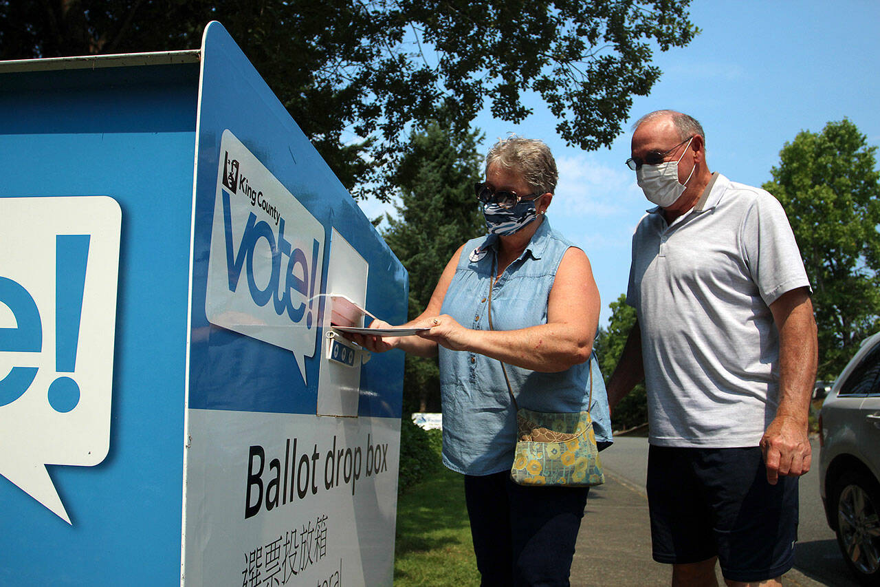 Olivia Sullivan/the Mirror
Federal Way residents Diann and Terry French drop off their primary election ballots outside Federal Way City Hall on Tuesday, Aug. 3, 2021.