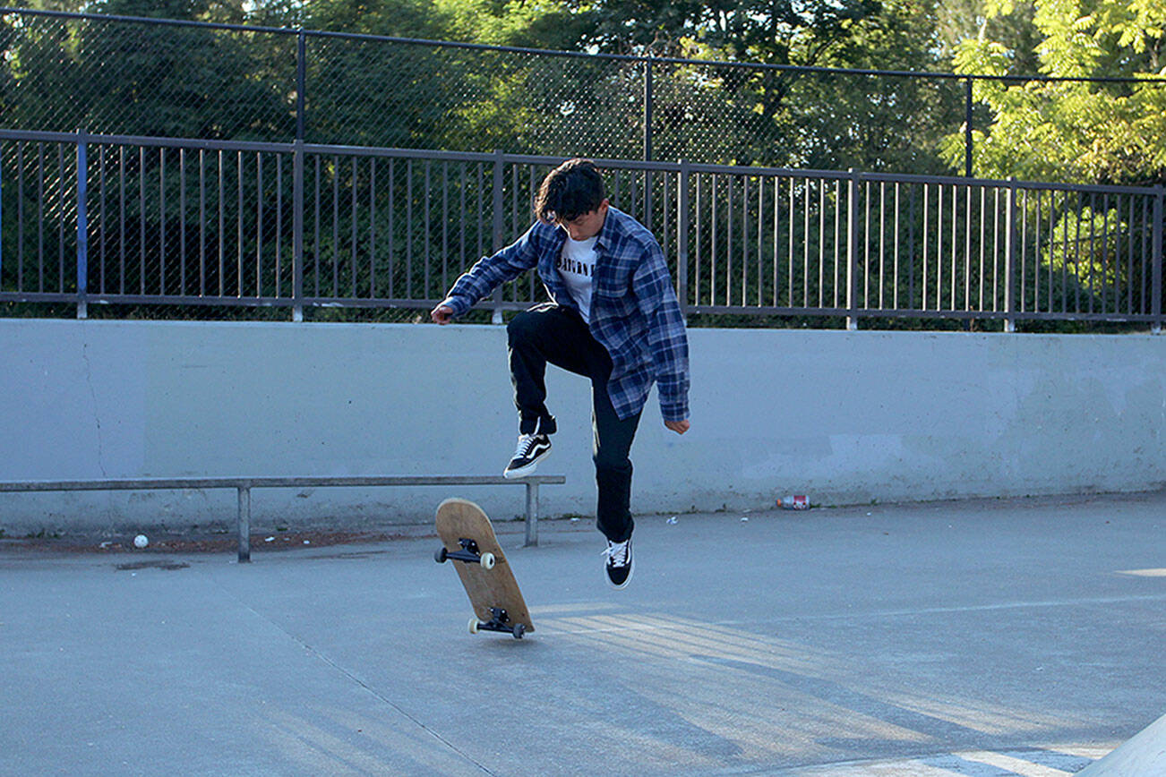 Carlosdavid Martinez, 16, practices skateboarding tricks at the Steel Lake Skatepark on Sept. 2, 2020. Olivia Sullivan/staff photo