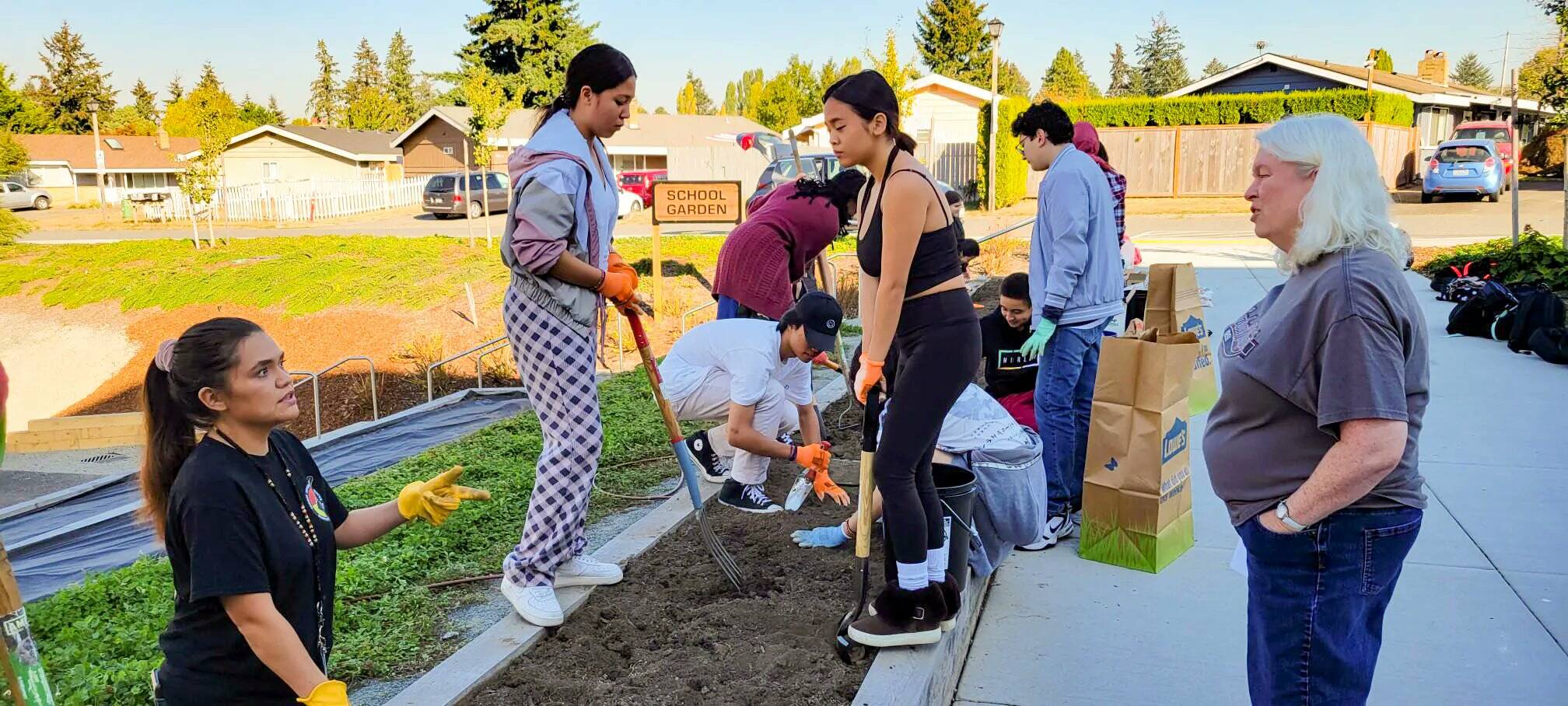 FWPS photos
Scholars in the Native American Coalition Club (NACC) work in a garden at Thomas Jefferson High School, learning about Indigenous food sources, plants and more.