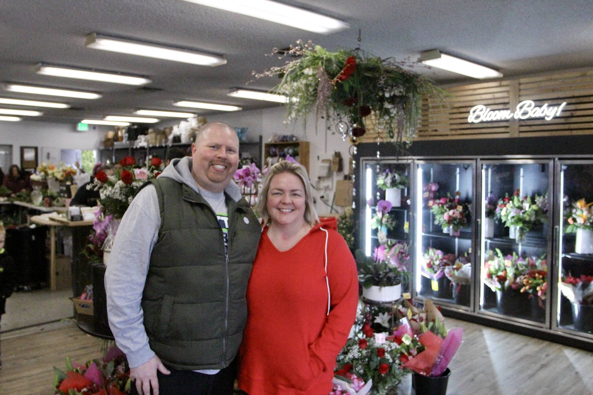 Owners Stephen Kostresh and Carla Kostresh pictured inside the Federal Way Buds and Blooms location on Valentine’s Day, Feb. 14. Olivia Sullivan / the Mirror