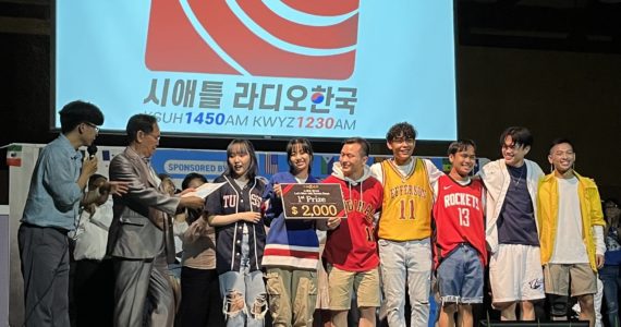 MIRROR FILE PHOTO: The group Kosmix was the winning performer at the “Let’s Meet with Korean Songs” event held Aug. 13, 2022, at Federal Way New Church. Radio Hankook hosted the contest, which featured an array of songs, dances and more that celebrated Korean culture.