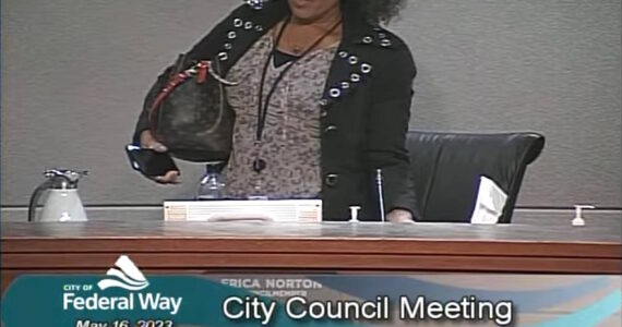 Erica Norton announces her immediate resignation from the Federal Way City Council during the May 16 council meeting. Photo via Federal Way YouTube page.
