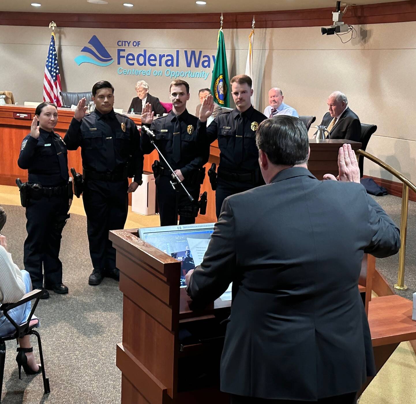 Photo by David Solano / City of Federal Way
New officers were sworn in by Mayor Ferrell.
