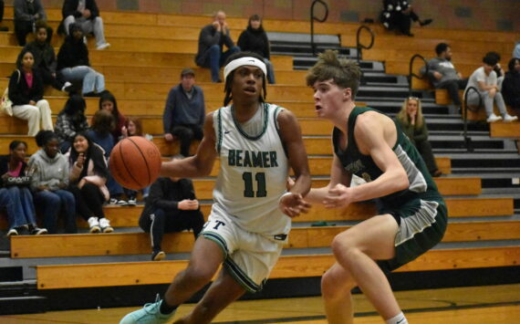 Will Tellis drives to the basket in the first half en route to 26 points. Ben Ray / The Mirror