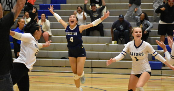 Kaelani-Alexis Ly celebrates the win over the Eagles at Federal Way High School. Ben Ray / The Mirror