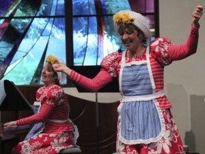 Lisa Grace Allison and Linda Sebenius perform a Tots Concert presented by the Federal Way Symphony in February. The duo returns to Federal Way on April 14. Visit federalwaysymphony.org.