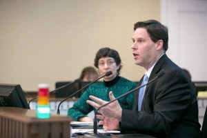 Federal Way Mayor Jim Ferrell testifies in Olympia on Tuesday in support of a measure that will strengthen the state's current law regarding felony eluding.