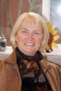 Former Thomas Jefferson High School principal Elizabeth 'Liz' Drake announced she is running for the Federal Way school board Position 3.