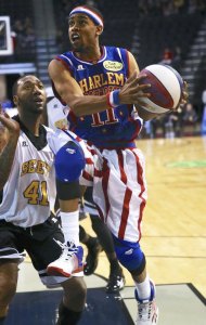 Harlem Globetrotters performed Saturday in Kent.