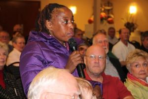 A resident asks Federal Way City Council candidates a question during the Mirror's candidate debate on Wednesday.