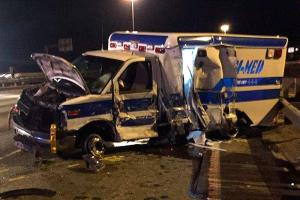 Federal Way woman injured in car accident Wednesday morning