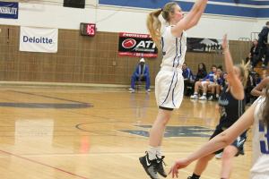 Dewitt overcomes challenges to lead Eagles basketball