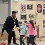 Federal Way basketball reads “Pete the Cat” at Adelaide