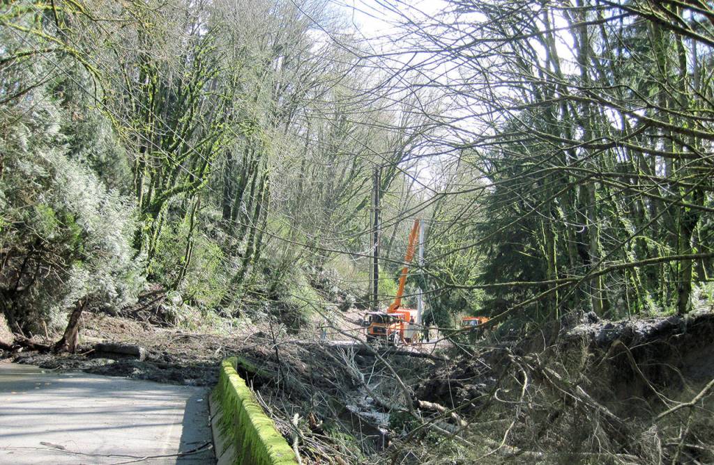 S.W. Dash Point reopened after mudslide, damage proving costly