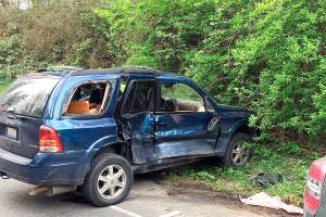 Two injured in Monday morning Federal Way accident