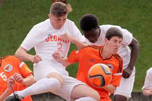 Decatur beats Battle Ground to earn state playoff berth