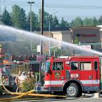 Fire destroys businesses in Federal Way strip mall