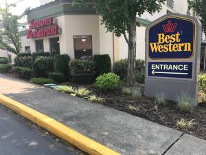 Federal Way hotel pays stiff penalties over health violations