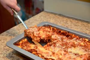 Federal Way’s Calvary Lutheran seeking volunteers to help at community suppers