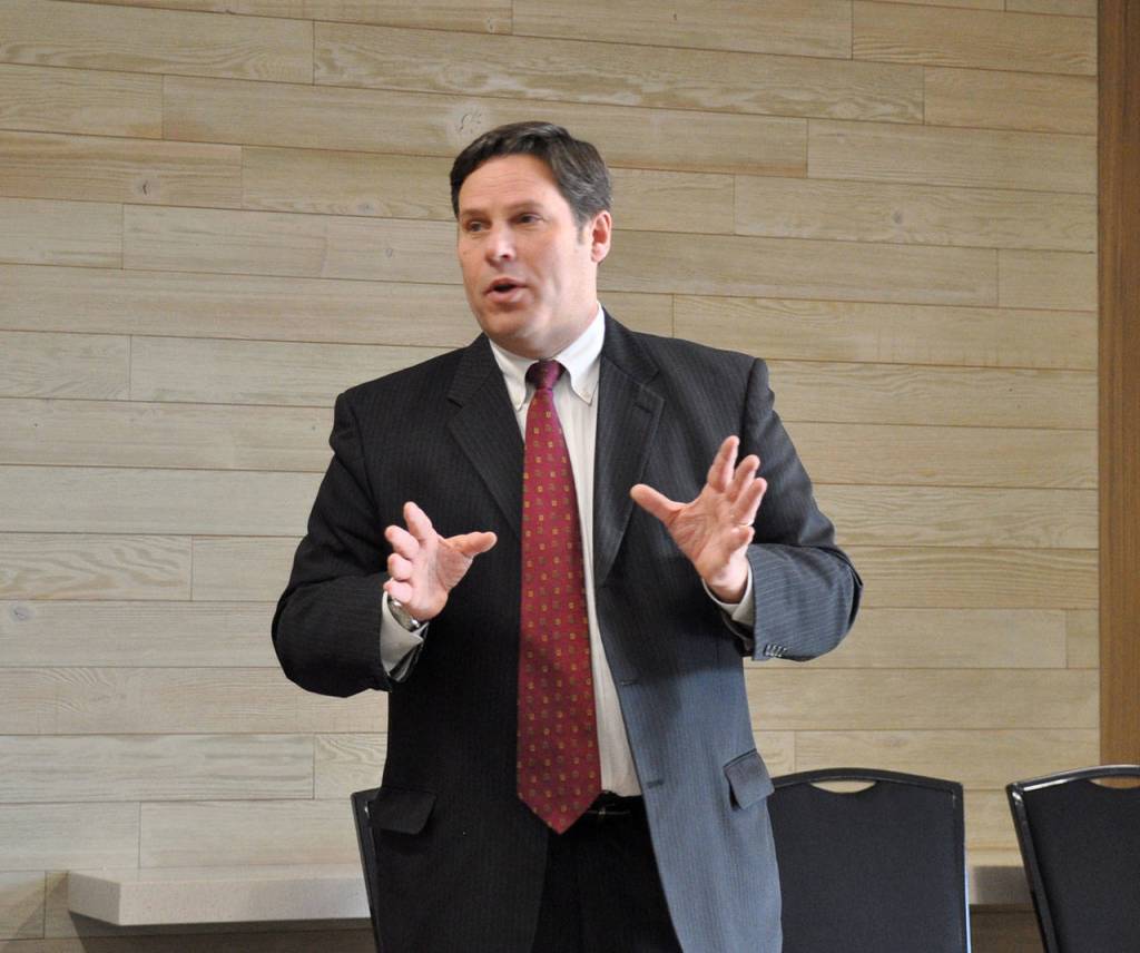 Mayor Jim Ferrell talks about the importance of new mental health facility that opened in Federal Way this month during an open house on Dec. 14. Heidi Sanders, the Mirror