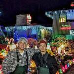 Federal Way man brings holiday cheer by decorating homes