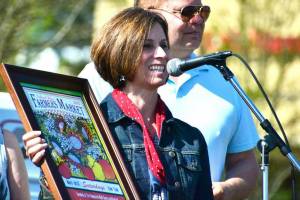 Shelley Pauls a cheerleader for Federal Way organizations, events